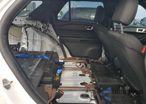 2020 Ford Explorer Police Interceptor z USA, uszkodzony, nr VIN 1FM5K8AW7LGC13603